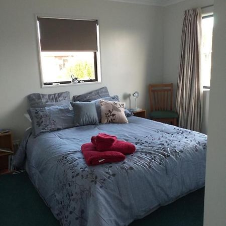 My Place Bnb Tuatapere Exterior photo